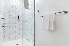 The Carter 306 by Avantstay Mins to Downtown