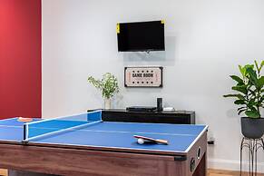 Luxuriously Lakeside by Avantstay Lakefront Retreat w Game Room