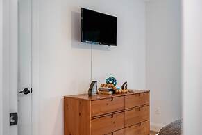 Luxuriously Lakeside by Avantstay Lakefront Retreat w Game Room