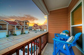 Carpe Beach Bum by Avantstay 3 Blocks to Beach Balcony Pool