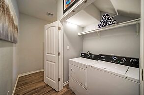 Carpe Beach Bum by Avantstay 3 Blocks to Beach Balcony Pool