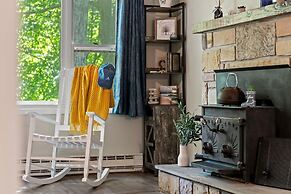 Tomhickon by Avantstay Walk to Lake Firepit Deck