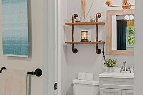 Tomhickon by Avantstay Walk to Lake Firepit Deck