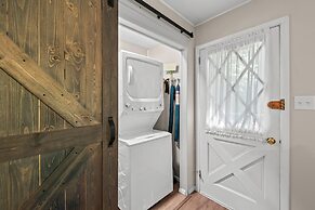 Tomhickon by Avantstay Walk to Lake Firepit Deck