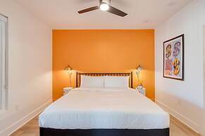 The Carter 201 by Avantstay 4BR Balcony