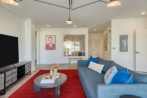 The Carter 201 by Avantstay 4BR Balcony