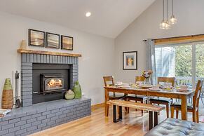 Royal Canoe by Avantstay Walk to the Shore Private Yard