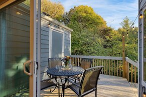 Royal Canoe by Avantstay Walk to the Shore Private Yard