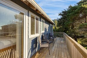 Royal Canoe by Avantstay Walk to the Shore Private Yard