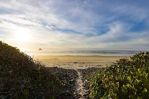 Royal Canoe by Avantstay Walk to the Shore Private Yard