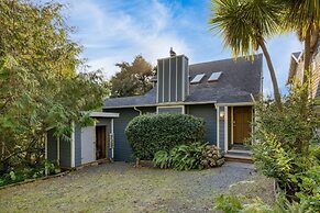 Royal Canoe by Avantstay Walk to the Shore Private Yard