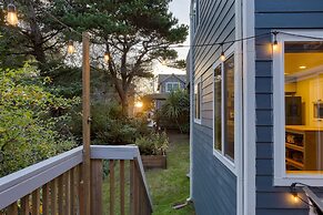 Royal Canoe by Avantstay Walk to the Shore Private Yard