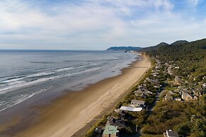 Royal Canoe by Avantstay Walk to the Shore Private Yard