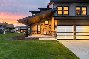 Jordanelle by Avantstay Next to the Reservoir