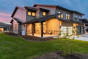 Jordanelle by Avantstay Next to the Reservoir