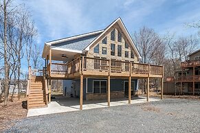 Bluejay Getaway by Avantstay Walk to Lake 7bdr Hot Tub Pool Table