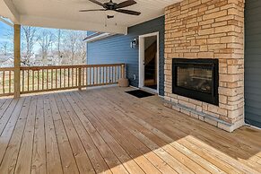 Bluejay Getaway by Avantstay Walk to Lake 7bdr Hot Tub Pool Table