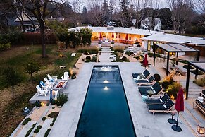 Marquee By Avantstay Modern Stylish Estate w Pool Entertainers Courtya