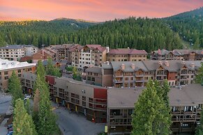 Village Studio by Avantstay Minutes to Lifts