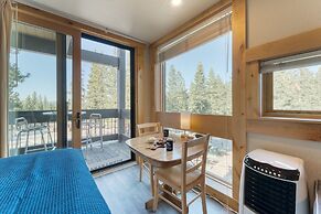 Village Studio by Avantstay Minutes to Lifts