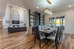 Paradise Peninsula by Avantstay Waterfront Private Beach Hot Tub View