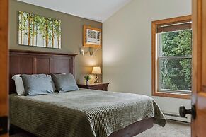 Otter Banks by Avantstay Sleeps 18 Hot Tub Views Game Room