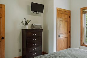 Otter Banks by Avantstay Sleeps 18 Hot Tub Views Game Room