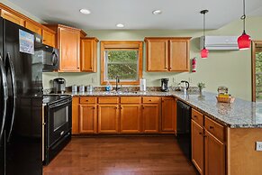 Otter Banks by Avantstay Sleeps 18 Hot Tub Views Game Room