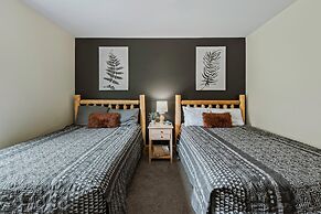 Otter Banks by Avantstay Sleeps 18 Hot Tub Views Game Room