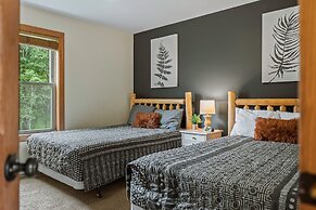 Otter Banks by Avantstay Sleeps 18 Hot Tub Views Game Room