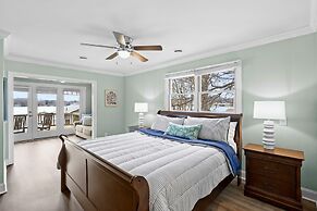 Ponderosa Pointe by Avantstay Boathouse Views