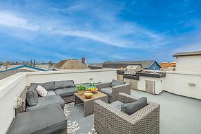 Seaside Style by Avantstay Rooftop Walk to Beach Chic Design