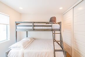 Seaside Style by Avantstay Rooftop Walk to Beach Chic Design