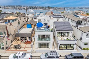 Seaside Style by Avantstay Rooftop Walk to Beach Chic Design