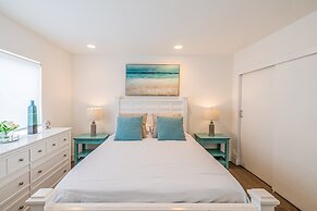 Seaside Style by Avantstay Rooftop Walk to Beach Chic Design