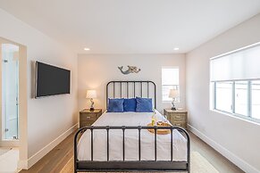 Seaside Style by Avantstay Rooftop Walk to Beach Chic Design