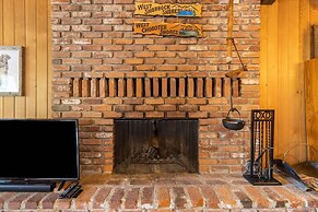 Fawn by Avantstay Secluded Cabin w Large Deck Surrounded by Forest