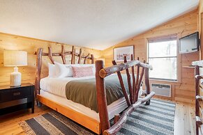 Fontana by Avantstay Gorgeous Mountain Cabin w Views Hot Tub Game Room