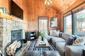 Fontana by Avantstay Gorgeous Mountain Cabin w Views Hot Tub Game Room