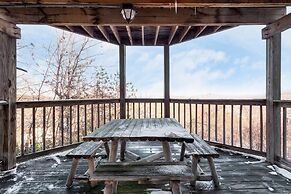 Fontana by Avantstay Gorgeous Mountain Cabin w Views Hot Tub Game Room