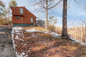 Fontana by Avantstay Gorgeous Mountain Cabin w Views Hot Tub Game Room