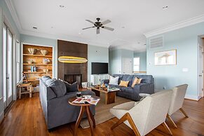 Poseidon By Avantstay On The Beach Two Ocean Facing Balconies Hot Tub