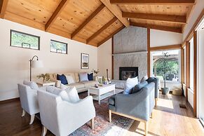 Wildflower by Avantstay Gorgeous Wine Country Home w Pool Bocce Ball C