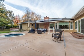 Wildflower by Avantstay Gorgeous Wine Country Home w Pool Bocce Ball C