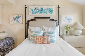 Shoreline Villa by Avantstay Steps to the Beach Bay Pier