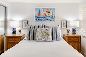 Shoreline Villa by Avantstay Steps to the Beach Bay Pier