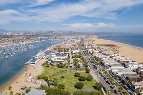 Shoreline Villa by Avantstay Steps to the Beach Bay Pier