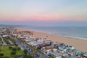 Shoreline Villa by Avantstay Steps to the Beach Bay Pier