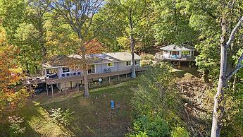 Cabin in the Sky by Avantstay Deck w Views