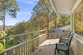 Cabin in the Sky by Avantstay Deck w Views
